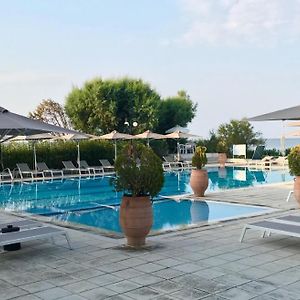 Kassandra Mare Hotel